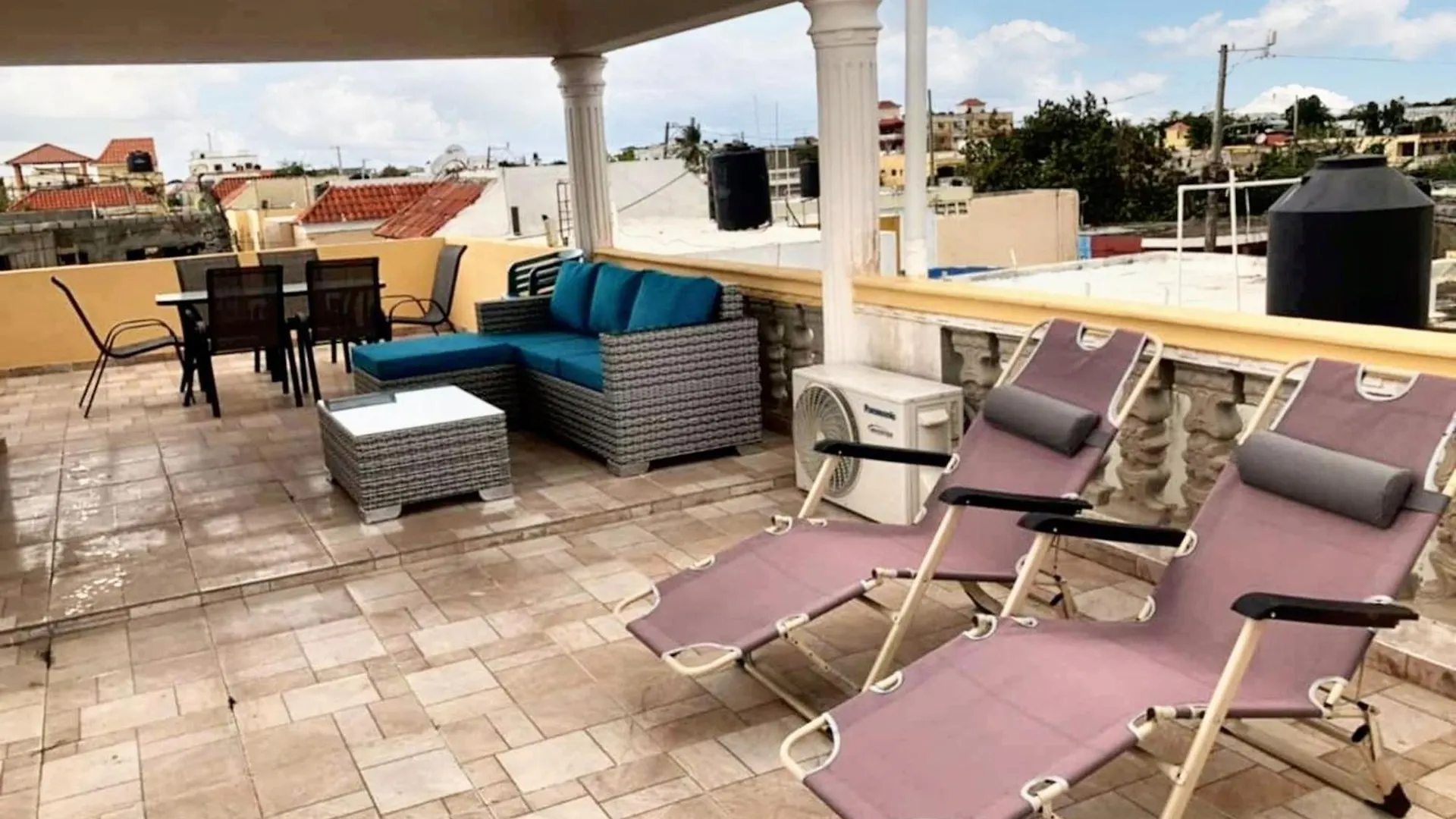 Spacious House In Santo Domingo Este With Garden